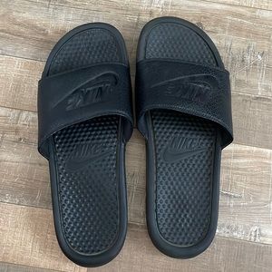 Black Nike slides